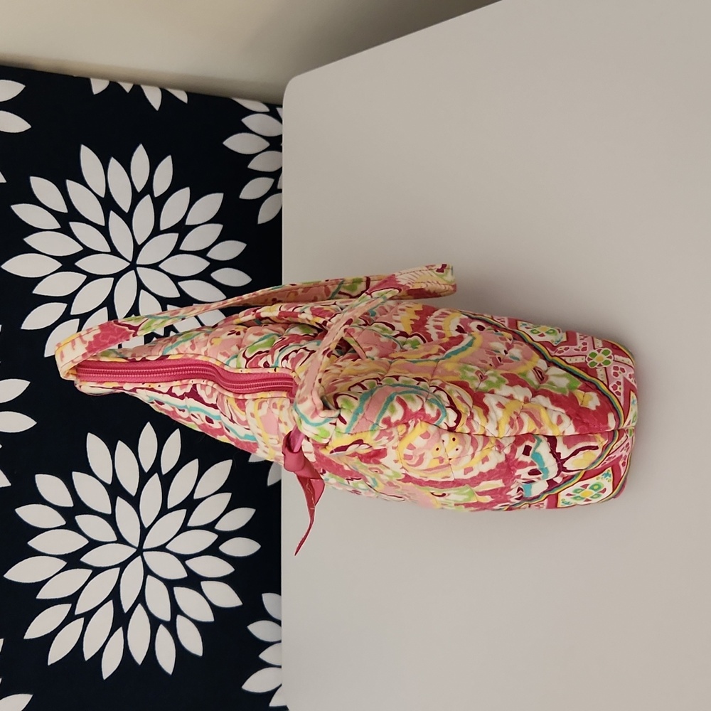 Vera Bradley Capri Melon Maggie Small Shoulder Bag Floral Like New - Picture 4 of 6